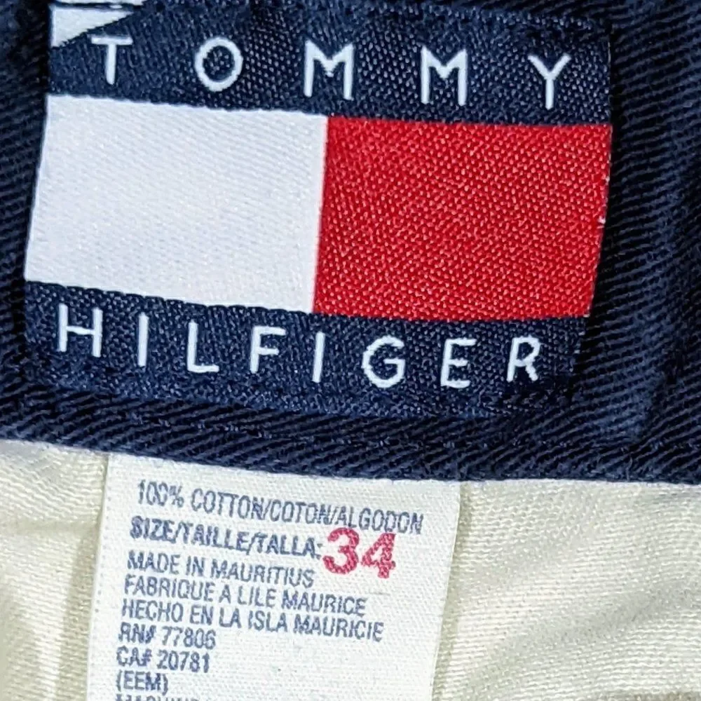 Vintage Tommy Hilfiger Shorts Sz. 34‎